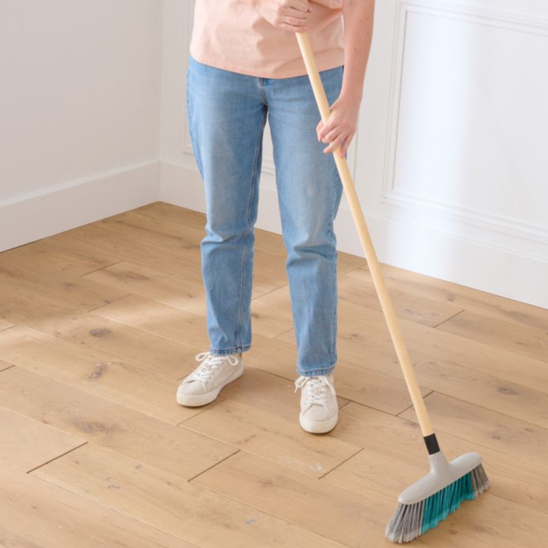 Trzonek do miotły GoodHome drewniany 1,2 m