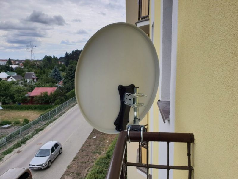 Uchwyt antenowy Vayox balkonowy czołowy z cybantami 50cm 1 szt.