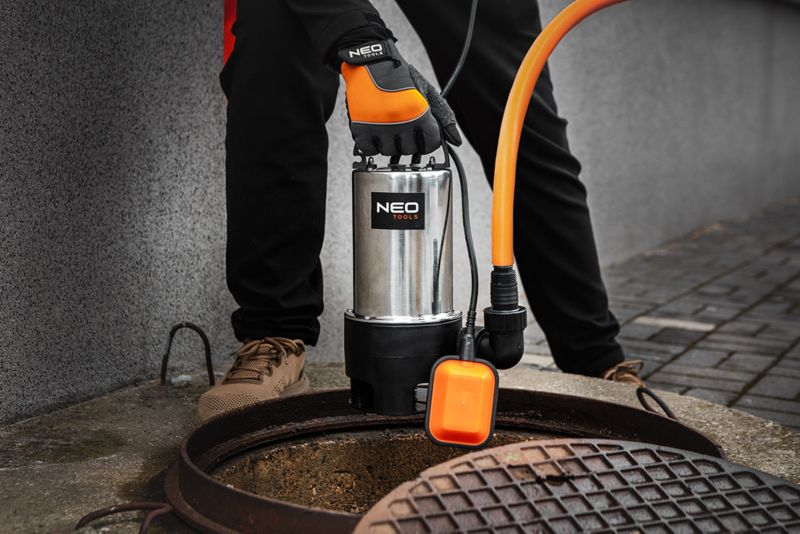 Wąż NEO TOOLS tłoczny do pomp zatapialnych fi 1", 20m 1 szt