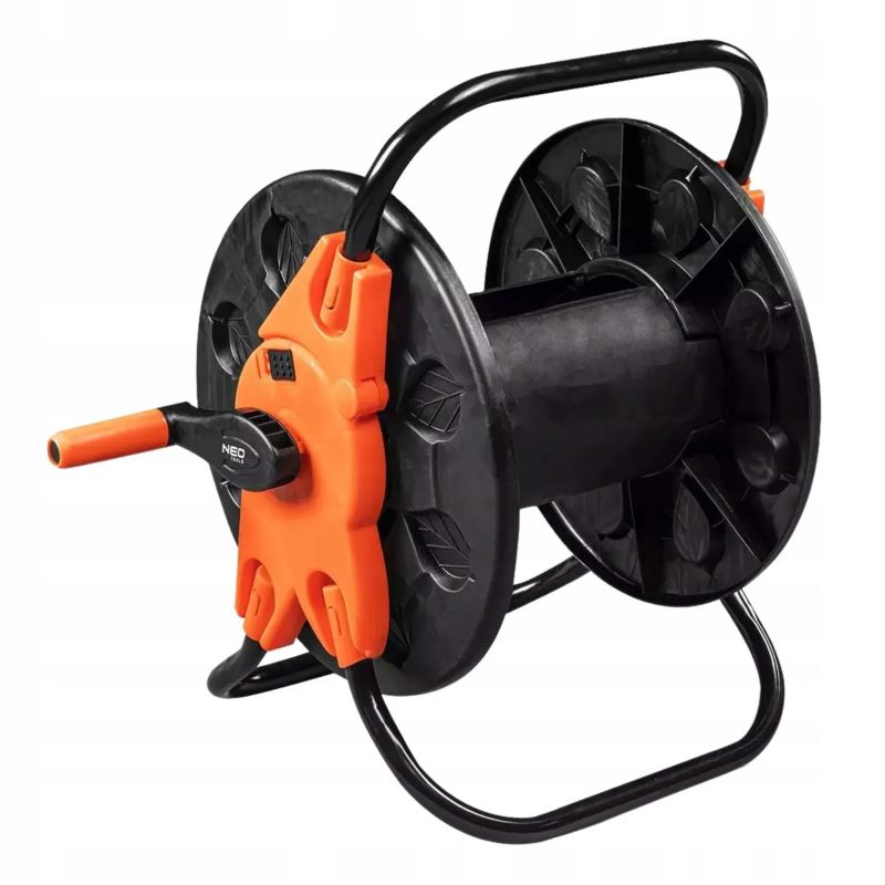 Wąż ogrodowy na małym bębnie ze zraszaczem prostym i złączkami NEO TOOLS, 30 m, 1/2", 1 kpl