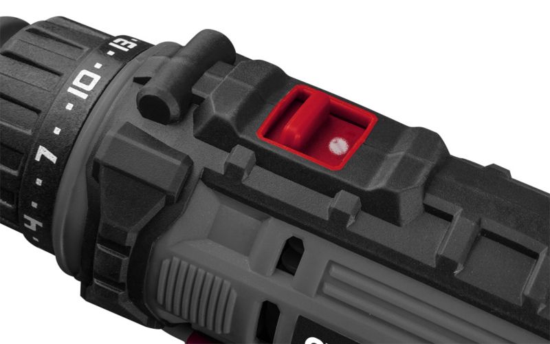 Wiertarko-wkrętarka sieciowa GRAPHITE 300 W, uchwyt samozaciskowy 10 mm, walizka 1 szt