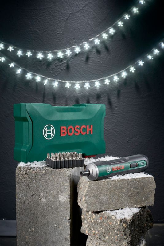 Wkrętak PushDrive Bosch z osprzętem 32 bity