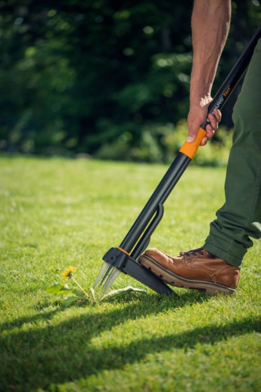 Wyrywacz do chwastów Fiskars Xact