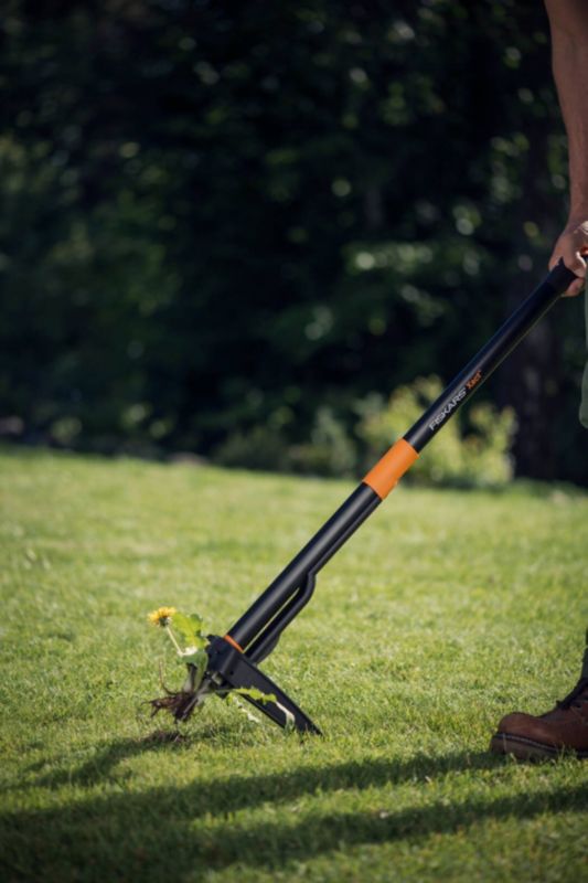 Wyrywacz do chwastów Fiskars Xact