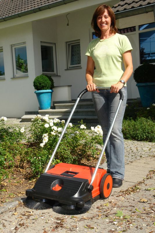 Zamiatarka Haaga Starmix 255 Ręczna Prowadzona Urządzenie Sprzątające Z Systemem Turbo 55Cm 1szt.