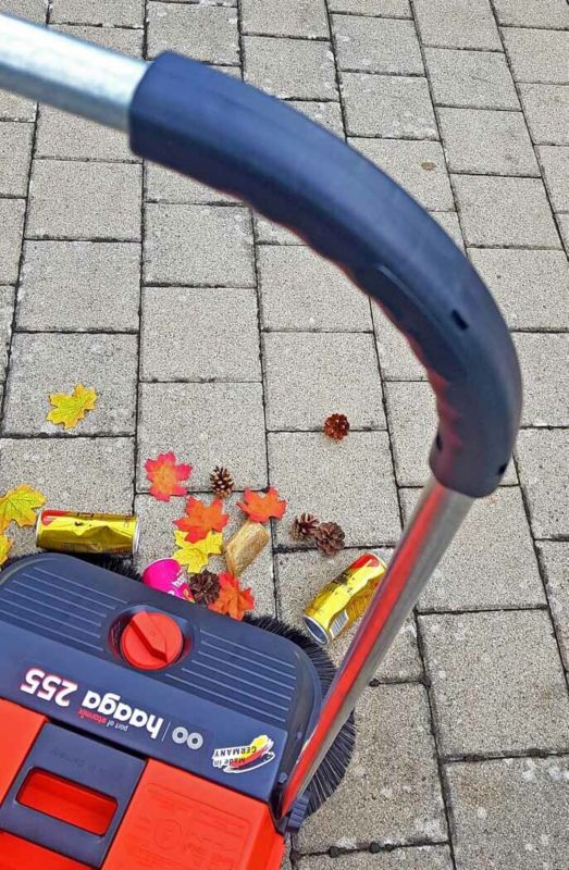 Zamiatarka Haaga Starmix 255 Ręczna Prowadzona Urządzenie Sprzątające Z Systemem Turbo 55Cm 1szt.