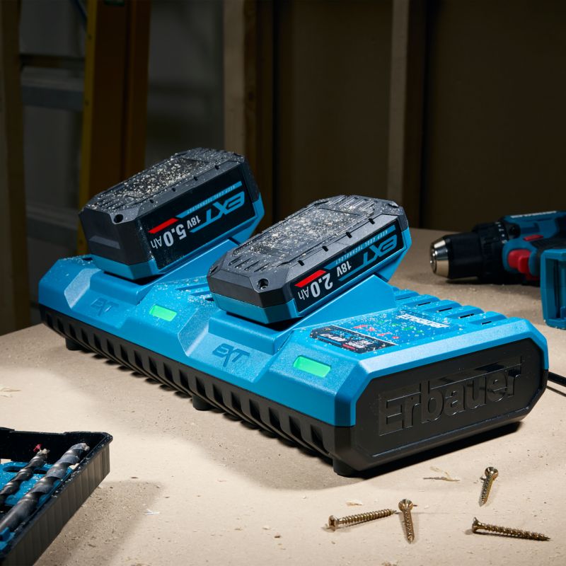 Zestaw 3 elektronarzędzi Erbauer 18V plus latarka