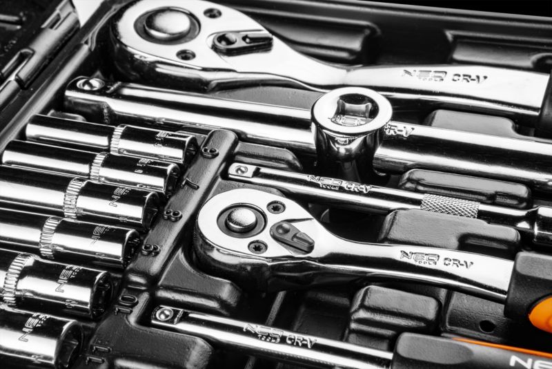 Zestaw kluczy nasadowych Neo Tools 111 szt.