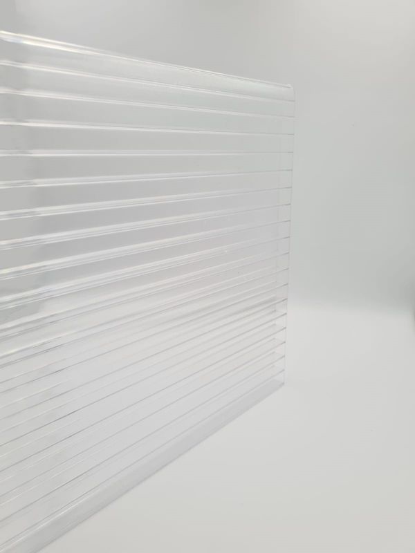 Zestaw na pokrycie zadaszenia TECH-PLAST 5,25 x 3,00m poliwęglan komorowy 16mm bezbarwny (bez konstrukcji) 1 kpl