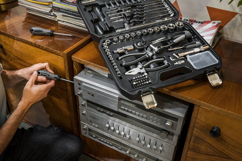 Zestaw narzędzi Neo M4K garage 90 elementów