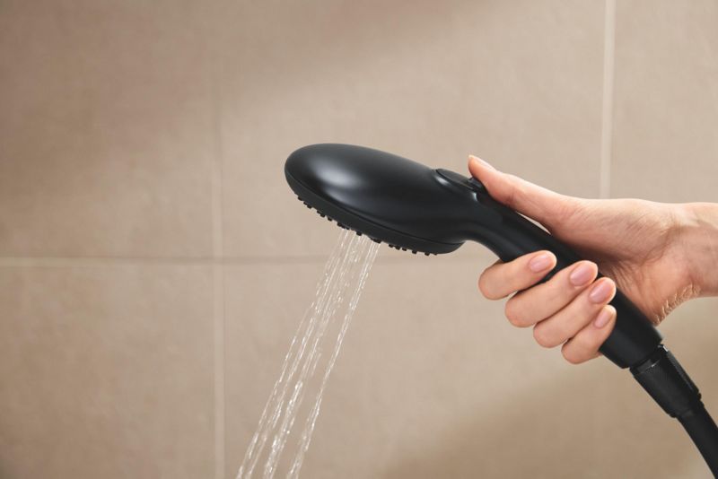 Zestaw prysznicowy ścienny Grohe Vitalio Start System 250 termostatyczny czarny mat z deszczownicą 1 szt.