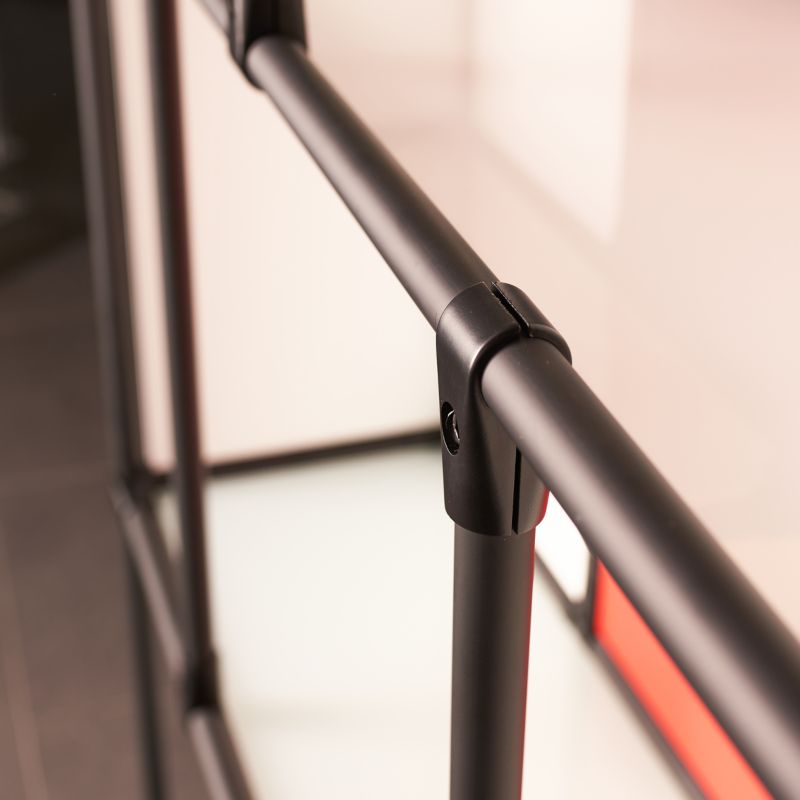 Złącze jednoramienne Shop Line fi 25 mm czarne