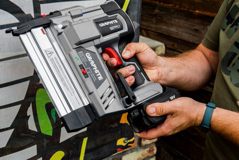 Zszywacz akumulatorowy GRAPHITE 2w1 18V bez akumulatora 1 szt