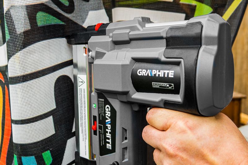Zszywacz akumulatorowy GRAPHITE 2w1 18V bez akumulatora 1 szt
